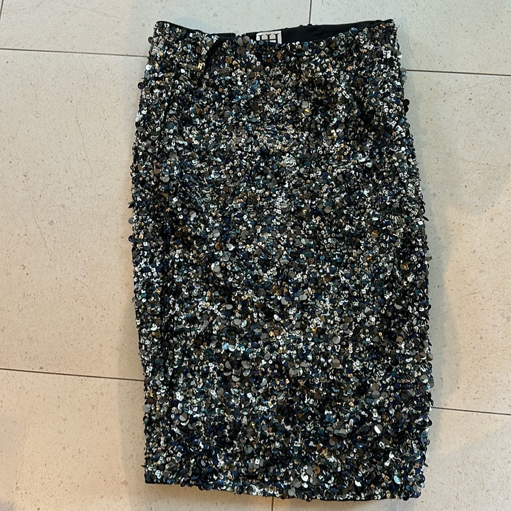 Haute Hippie sequin skirt size 4  blues and silver